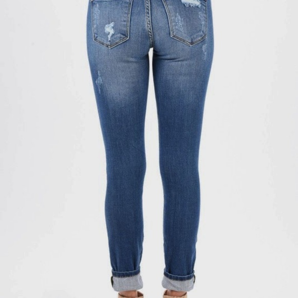 Judy Blue Soft Stretchy Denim with Leopard patched - Picture 5 of 7